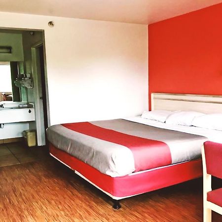 Key Inn Macedonia Eksteriør billede