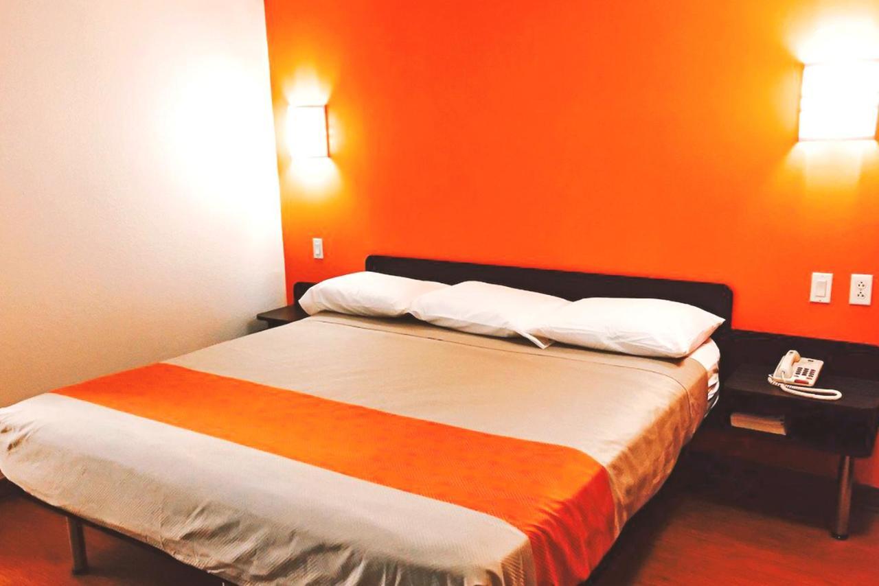 Key Inn Macedonia Eksteriør billede