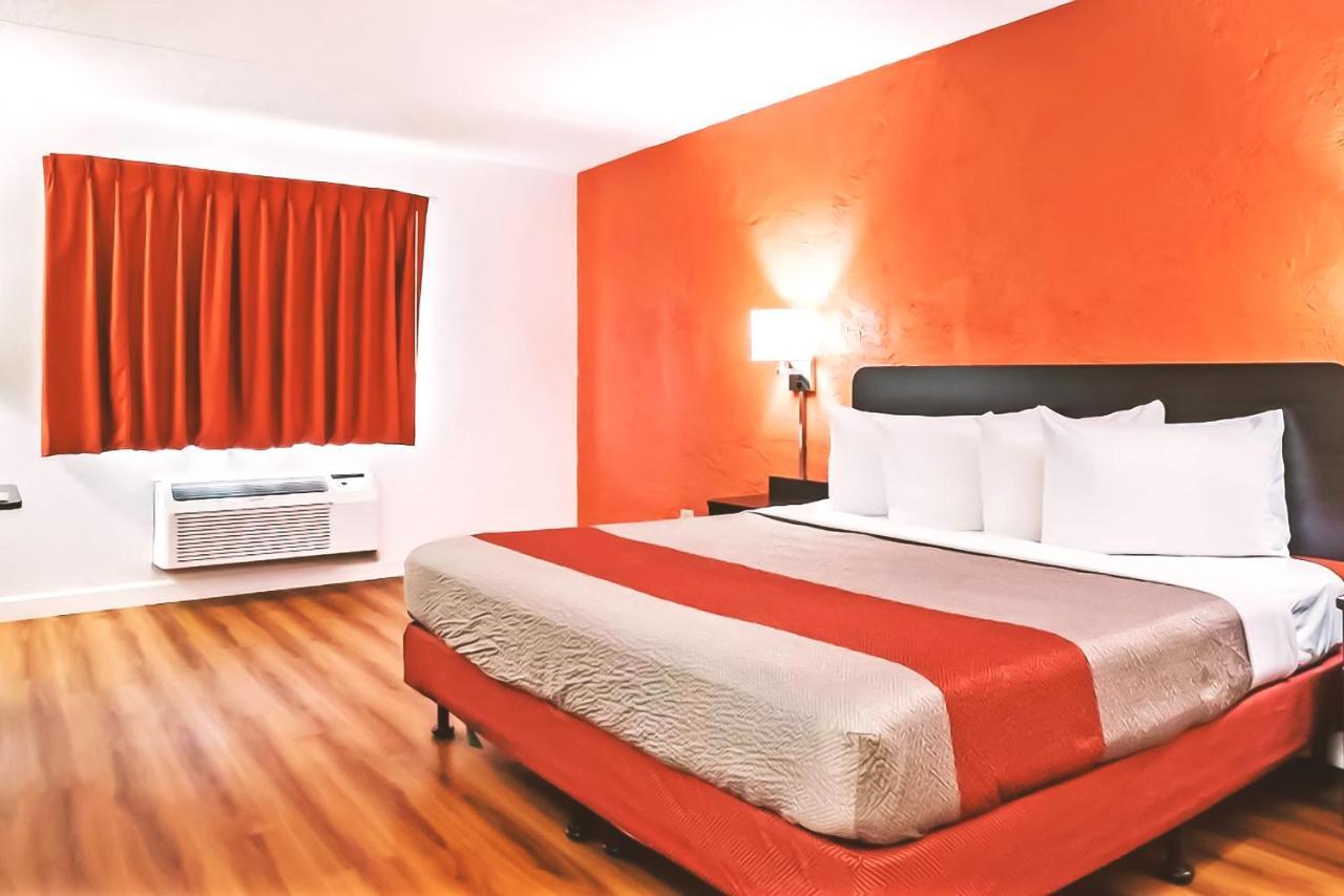 Key Inn Macedonia Eksteriør billede